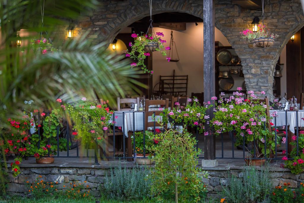 Family Hotel Strannopriemnitza Oreshak  Exterior photo